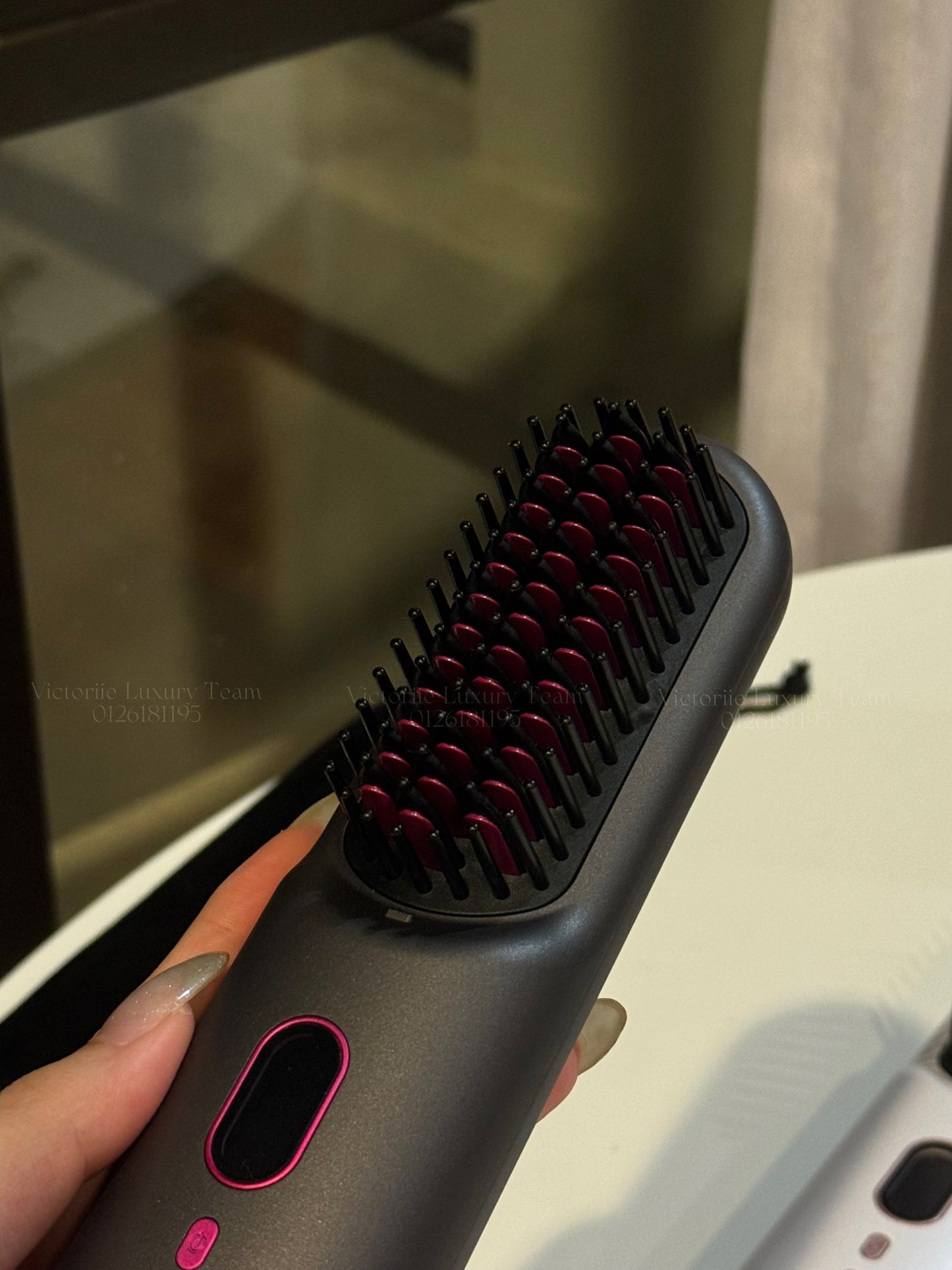 Wireless Straightening Comb